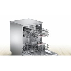 Bên trong máy rửa bát độc lập Bosch SMS68II07E