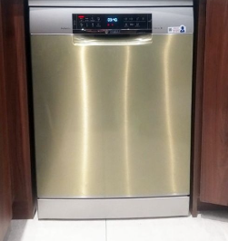 Máy rửa bát Bosch SMS6ZCI15E photo review